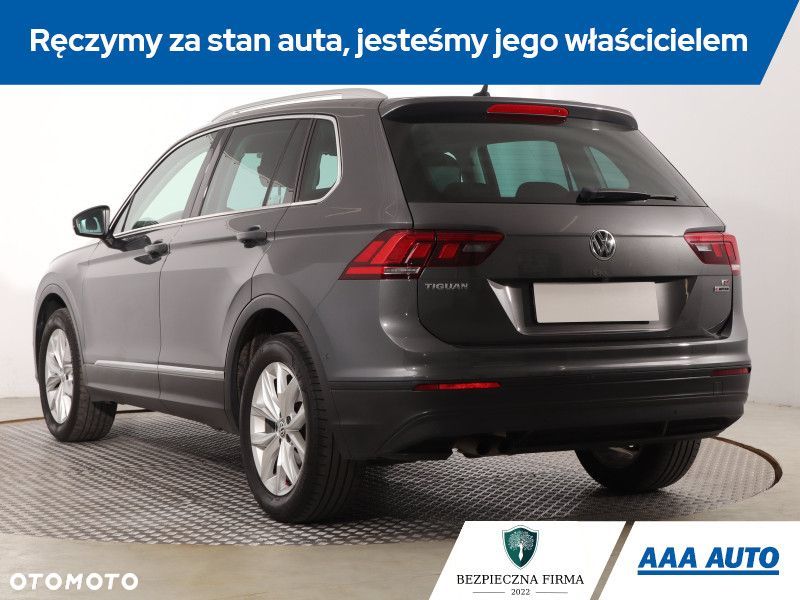 Volkswagen Tiguan - 6