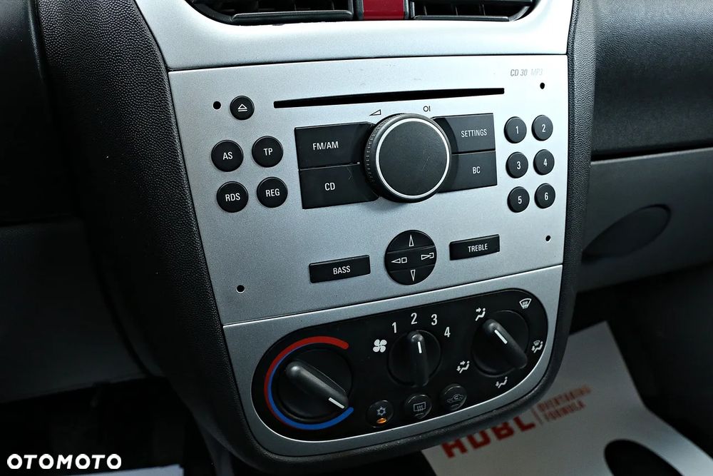 Opel Combo Tour Enjoy - 32