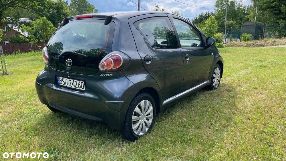Toyota Aygo - 4