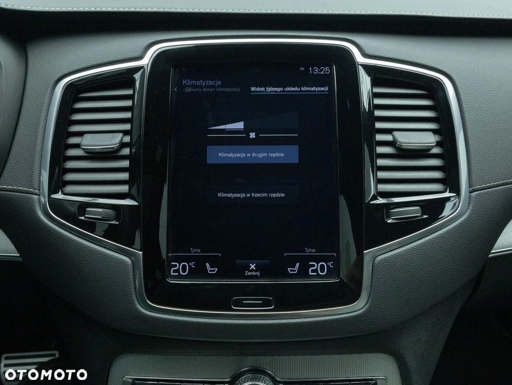 Volvo XC 90 B5 D AWD Ultimate Dark - 27