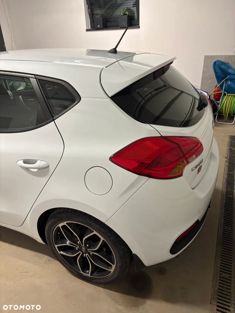 Kia Ceed - 17