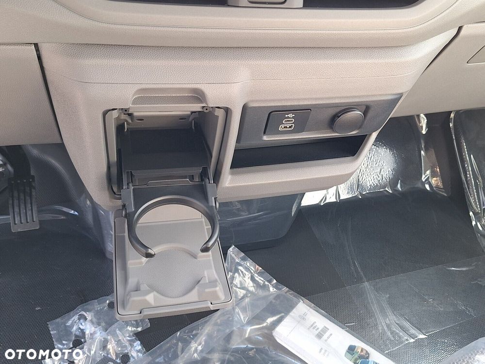 Volkswagen Transporter Furgon, 2,0TDI 150KM, 8-bieg. automatyczna, r.o ; 3500 mm - 17