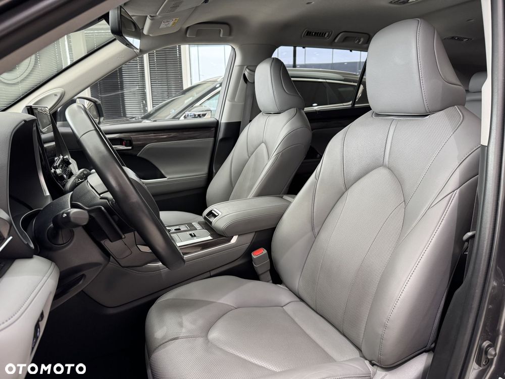 Toyota Highlander - 10