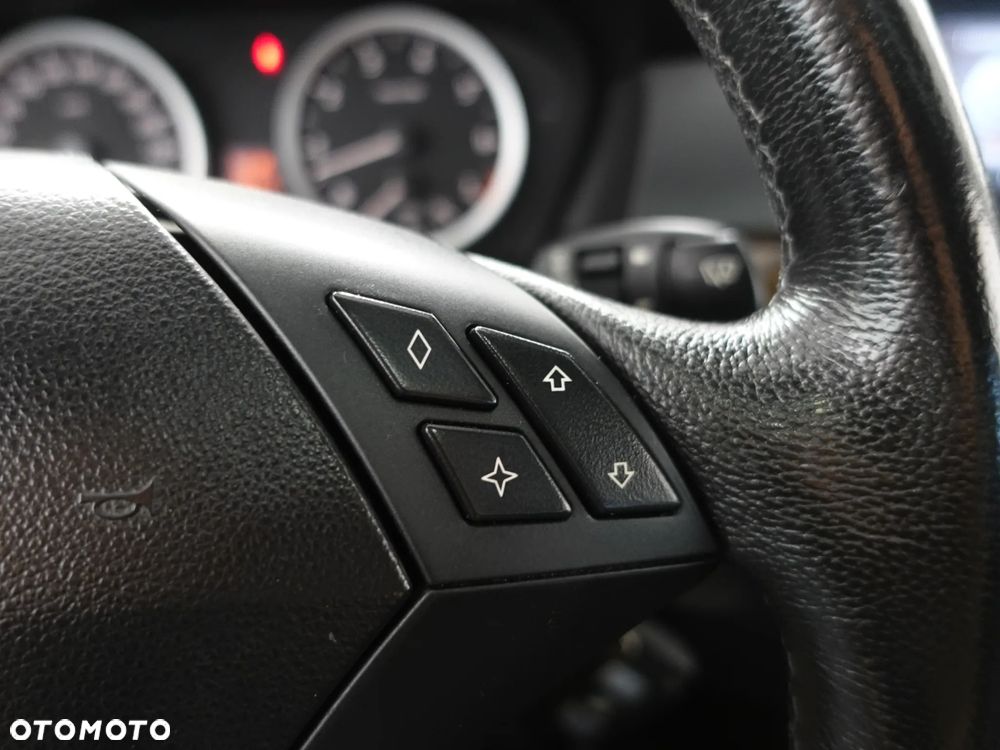 BMW Seria 5 - 36
