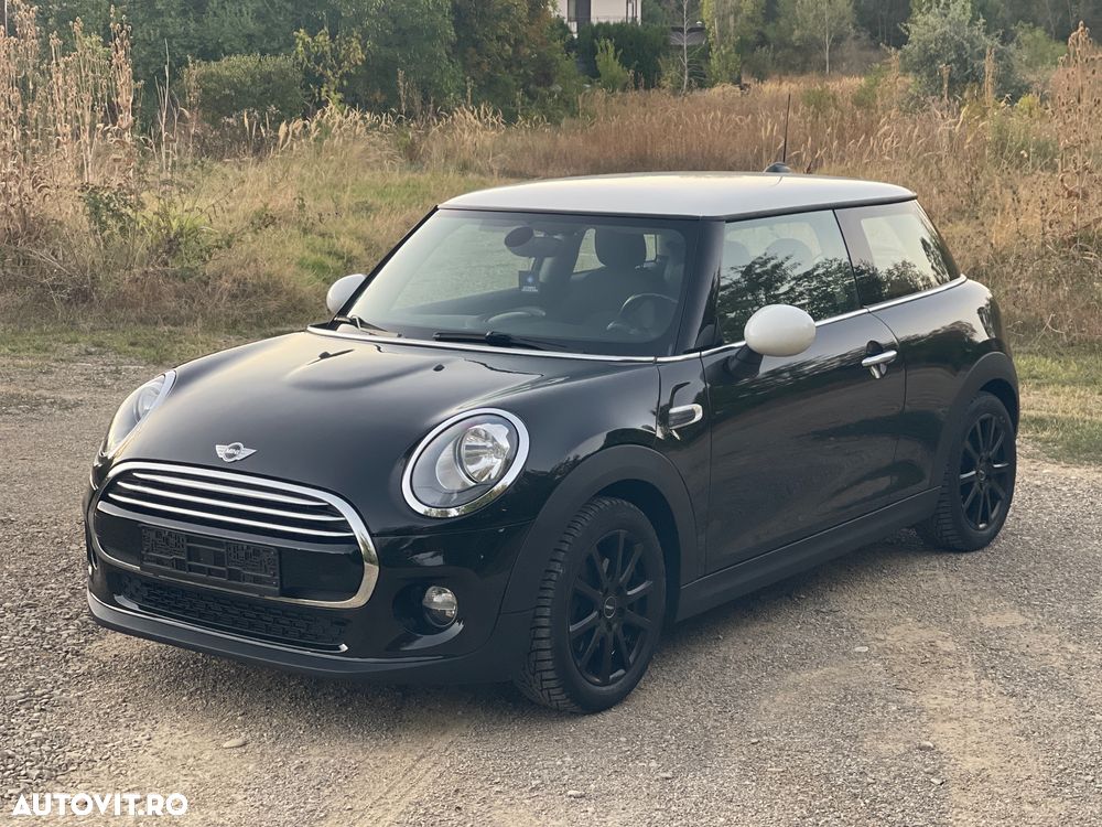 Mini Cooper Essential Trim - 5