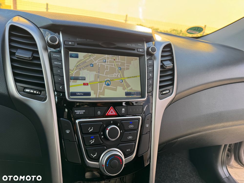 Hyundai i30 blue 1.4 Classic Navigation - 28