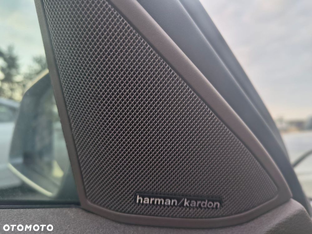 Mercedes-Benz Klasa E - 16