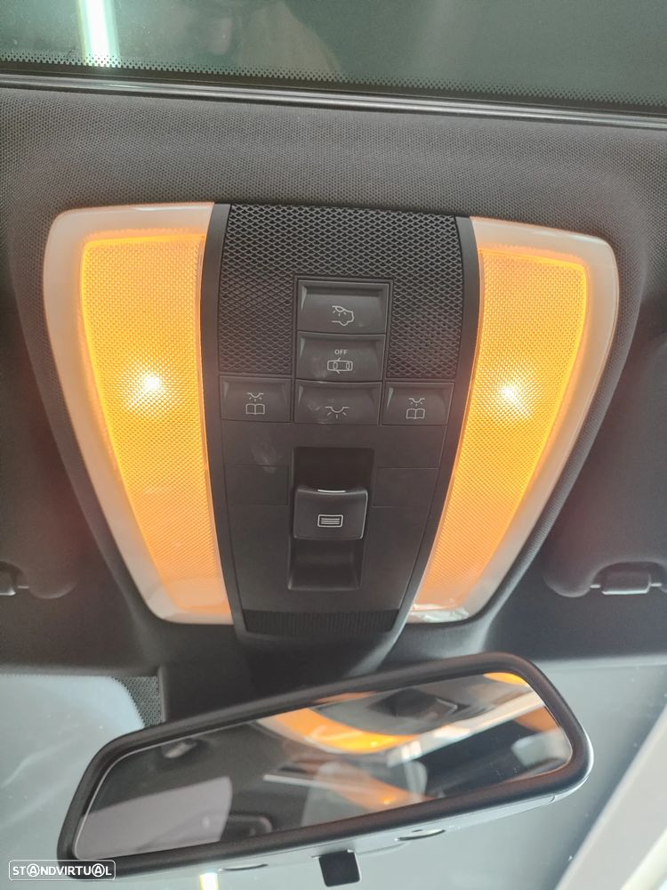 Mercedes-Benz C 220 CDI DPF BlueEFFICIENCY 7G-TRONIC Avantgarde Edition - 34