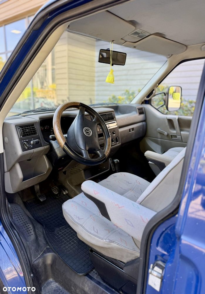 Volkswagen Transporter - 14