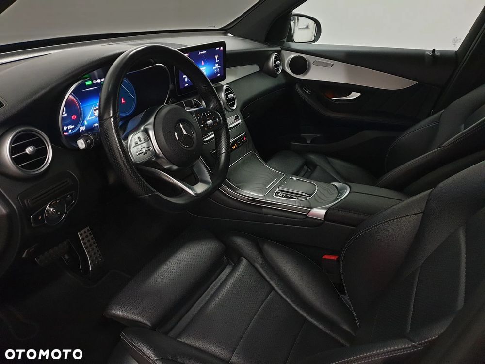 Mercedes-Benz GLC 300 de 4Matic 9G-TRONIC AMG Line Plus - 39