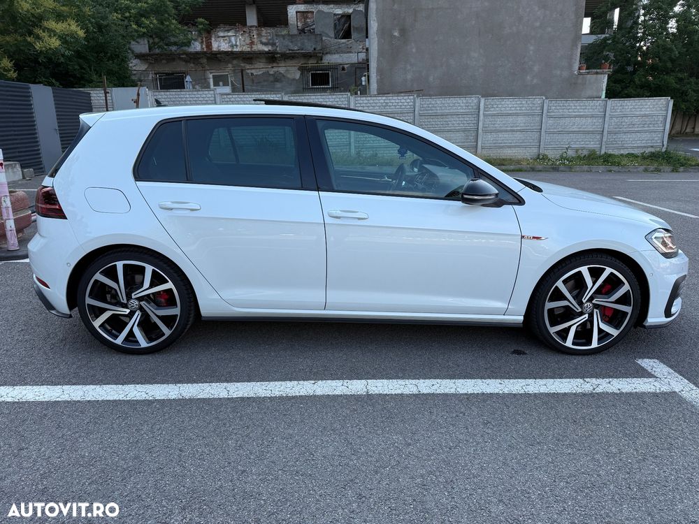 Volkswagen Golf 2.0 TSI DSG GTI Performance - 13
