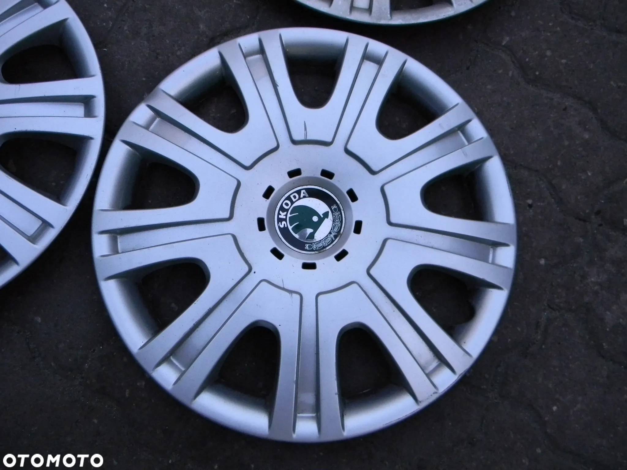 kołpaki 4szt 15" SKODA OCTAVIA FABIA ROOMSTER YETI - 2
