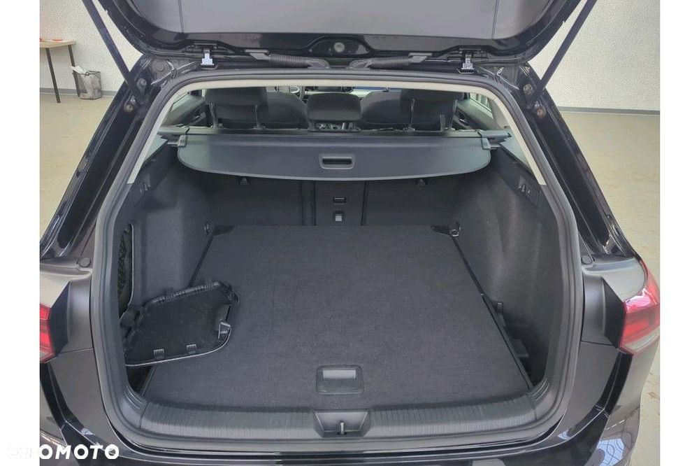 Volkswagen Golf Variant 2.0 TDI Life - 9