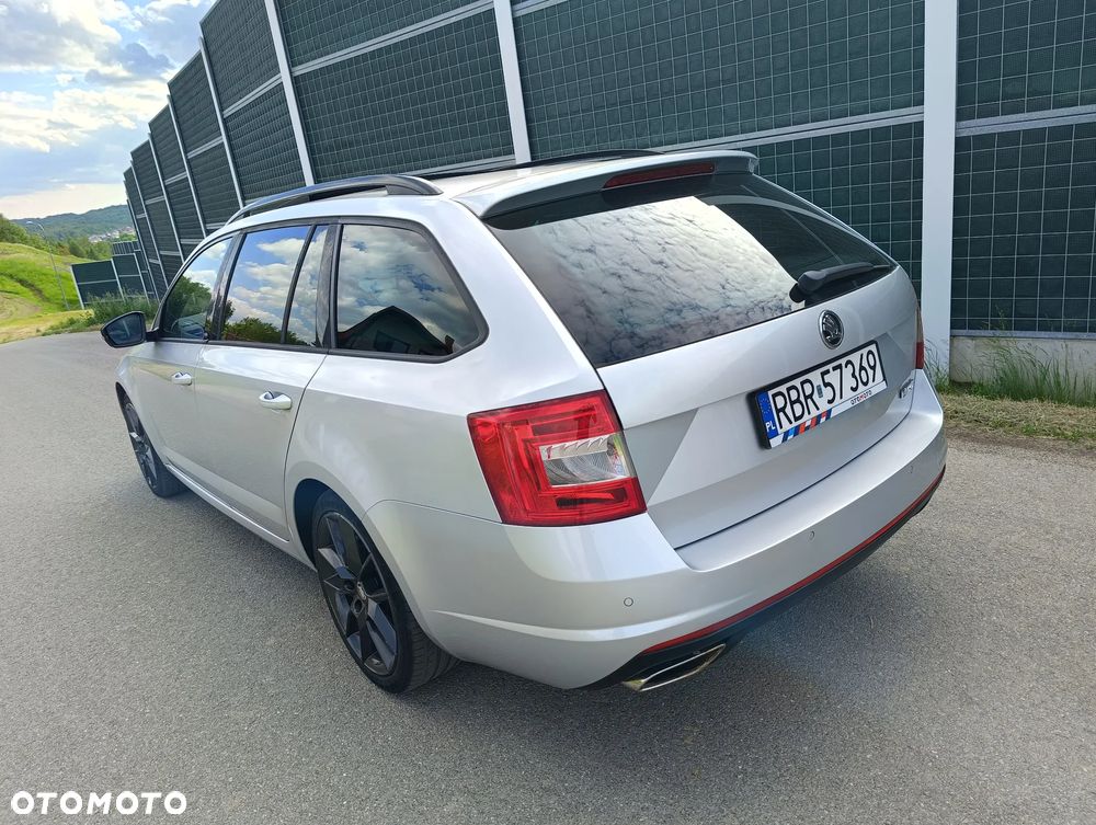 Skoda Octavia 2.0 TDI RS - 21