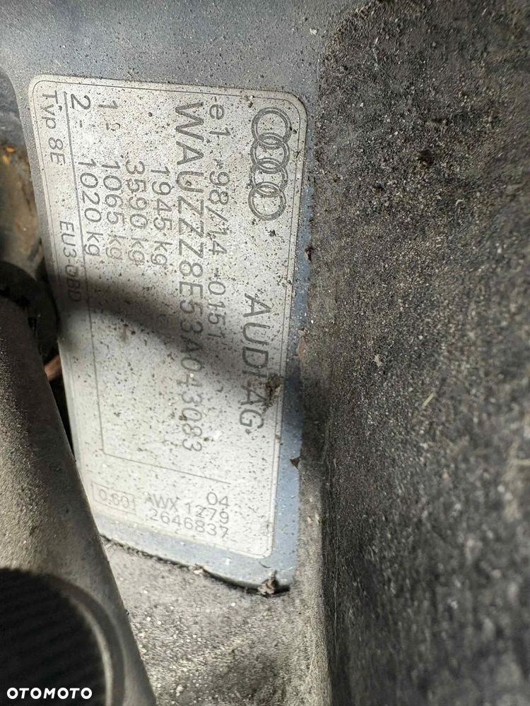 SILNIK AUDI A4 B6 AWX - 2