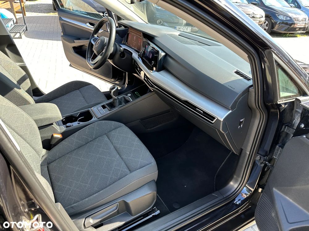 Volkswagen Golf - 24