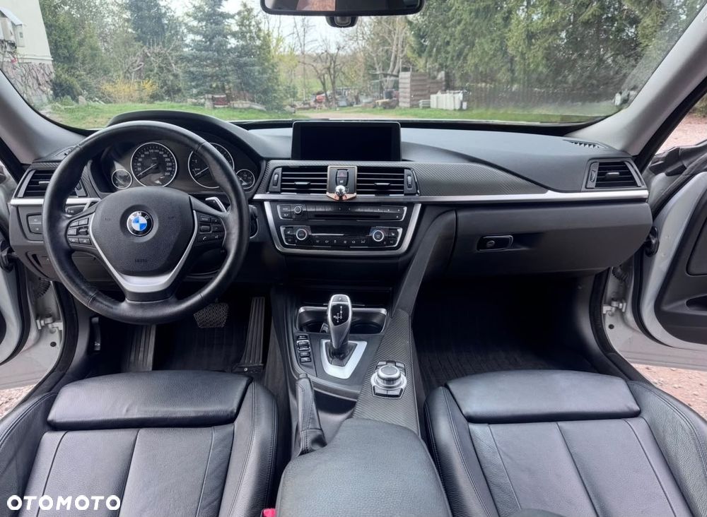 BMW 3GT 328i Luxury Line - 13
