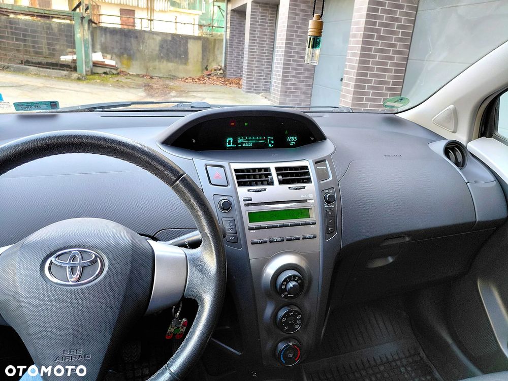 Toyota Yaris 1.33 Luna - 10