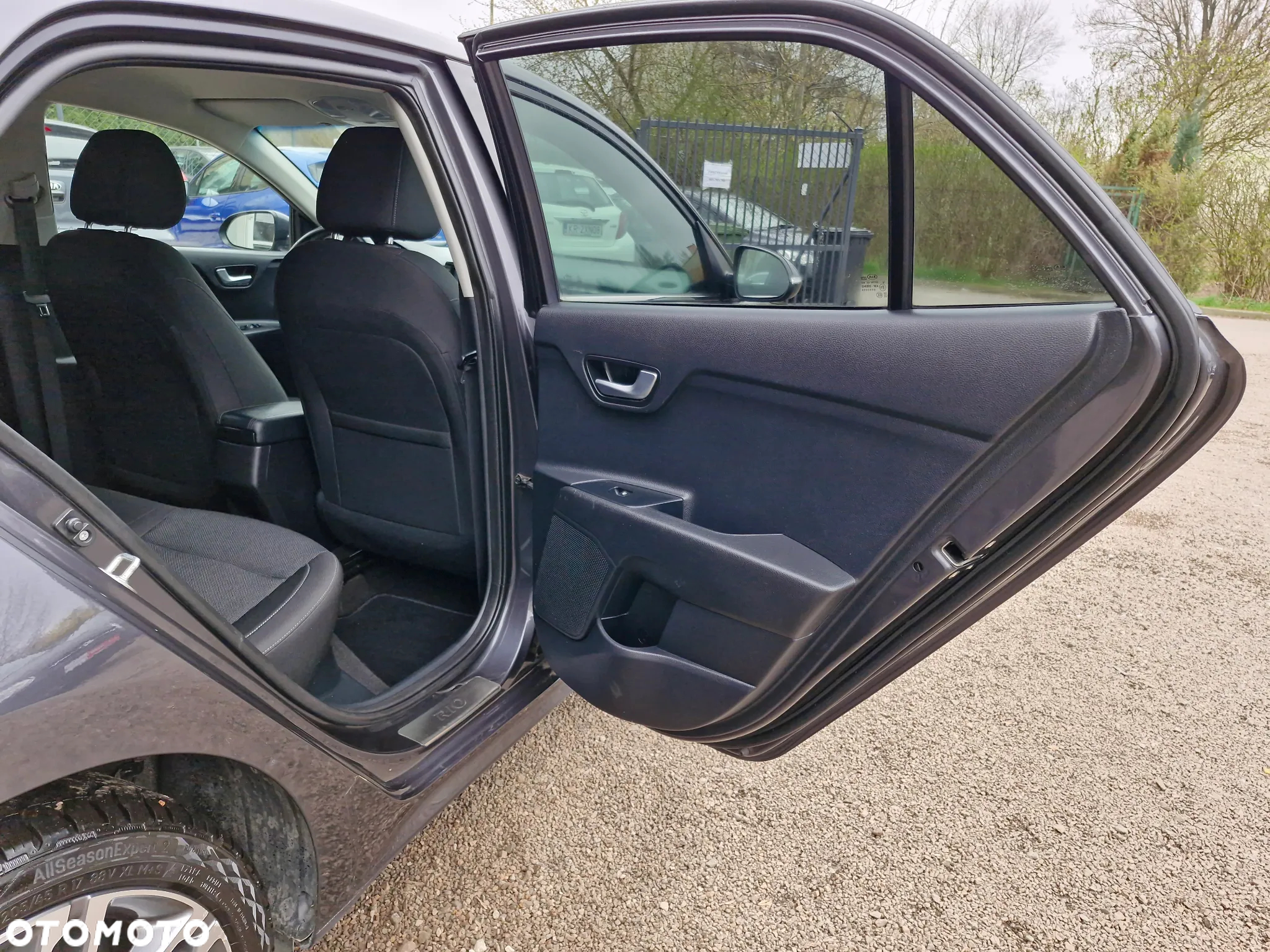 Kia Rio 1.4 crdi Business Line - 16