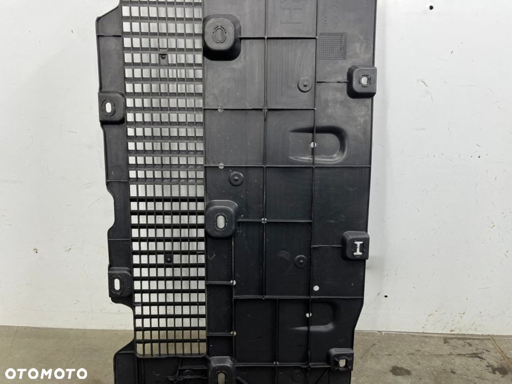 Osłona podwozia Renault Megane 4 IV 2016r.- dolna prawa płyta 748142239r - 4