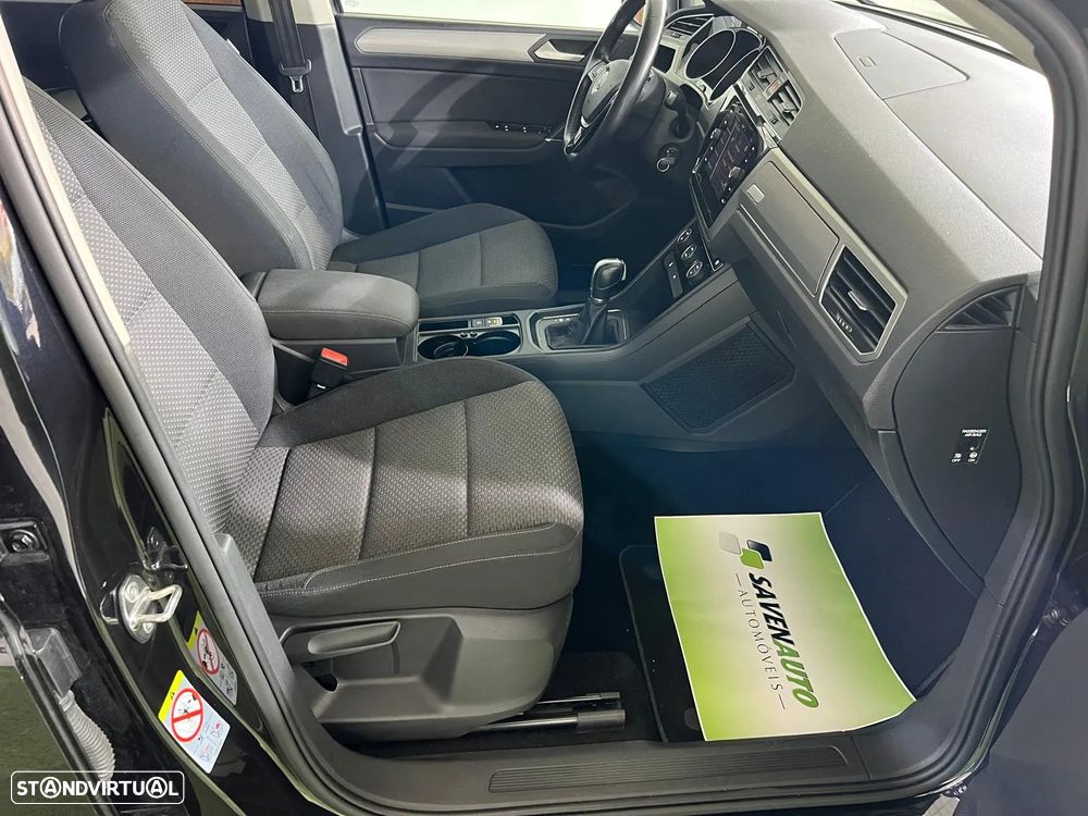 VW Touran 1.6 TDI Highline DSG - 19