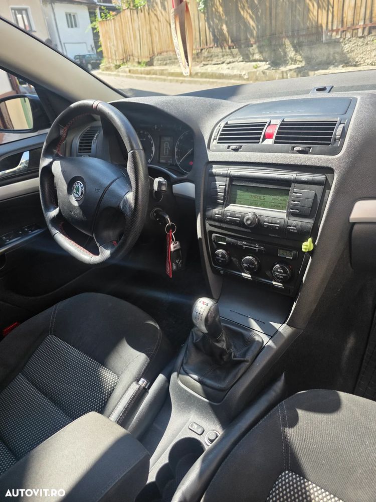 Skoda Octavia - 8