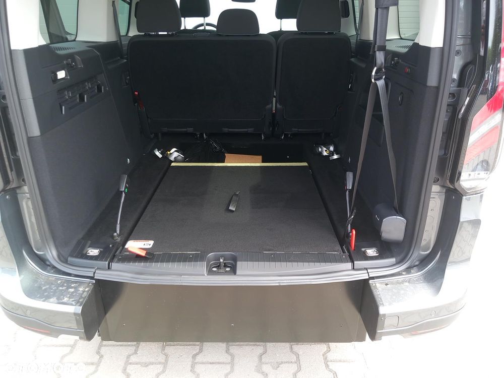 Ford Tourneo Connect Grand 2.0 EcoBlue Active - 20