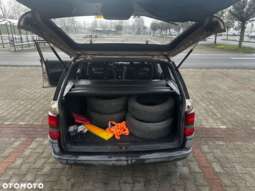 Opel Astra 1.6 Base - 13