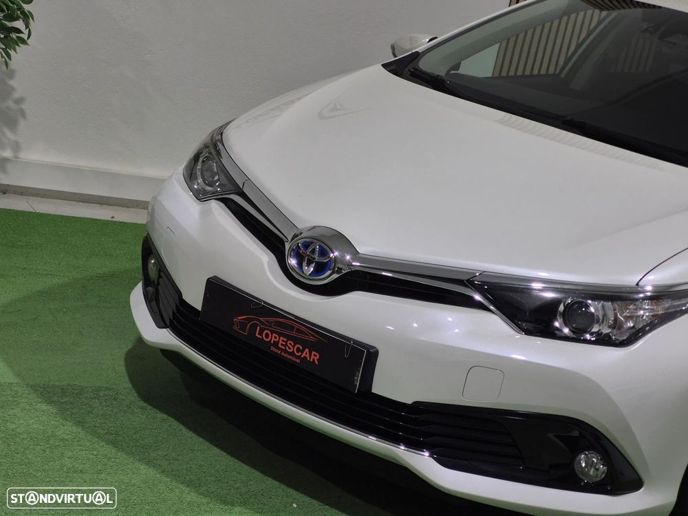 Toyota Auris 1.8 HSD Comfort +P.Techno+P.Sport - 3