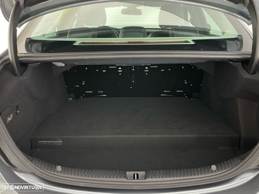 Mercedes-Benz C 350 e - 13