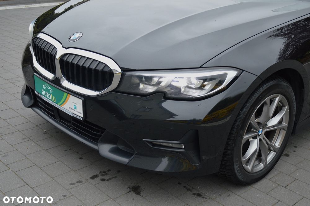 BMW Seria 3 320d Sport Line Shadow - 39