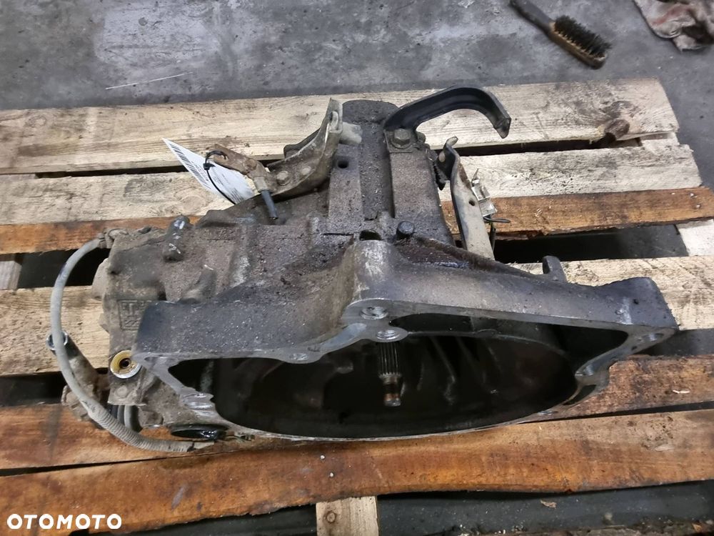 SKRZYNIA BIEGÓW MAZDA DEMIO I 1.3 16V - 5