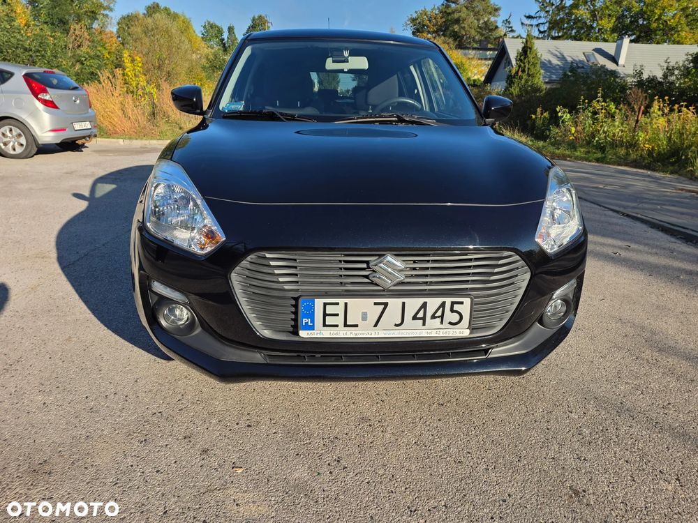 Suzuki Swift 1.2 Premium Plus CVT - 10