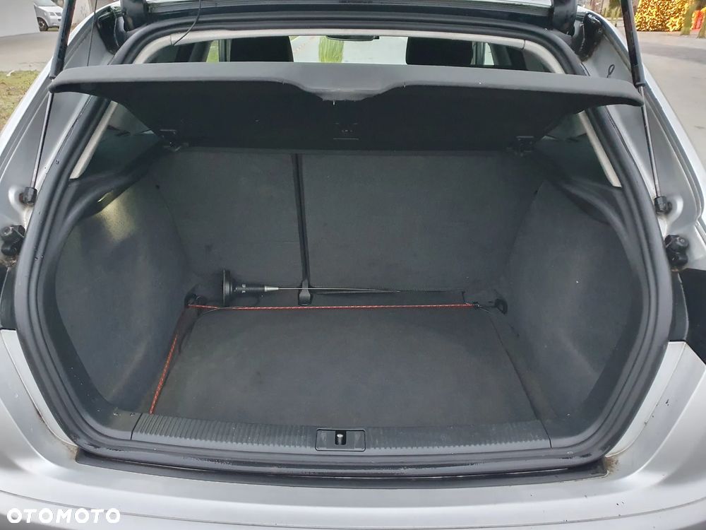 Audi A3 Sportback 1.6 Ambition - 13