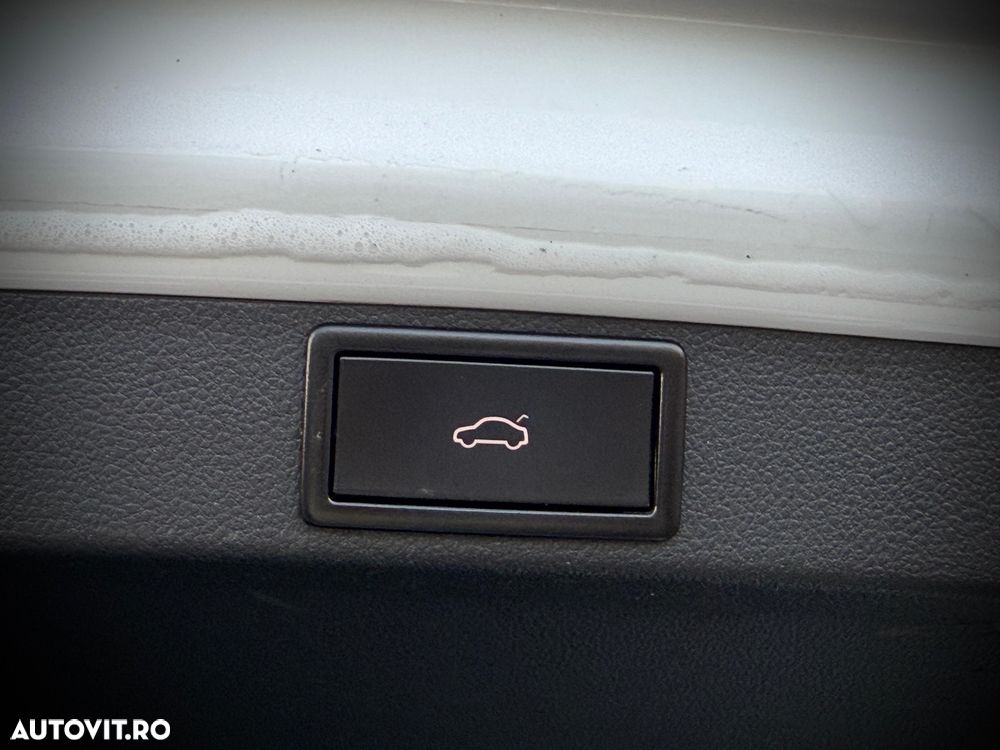 Skoda Octavia 2.0 TDI DSG Ambition - 17
