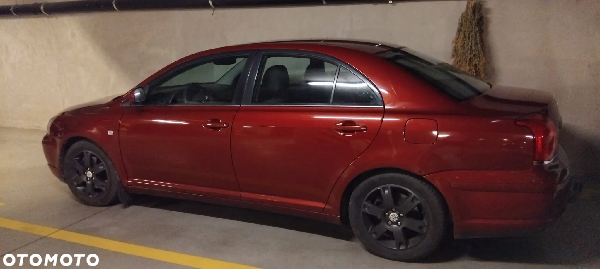 Toyota Avensis - 13