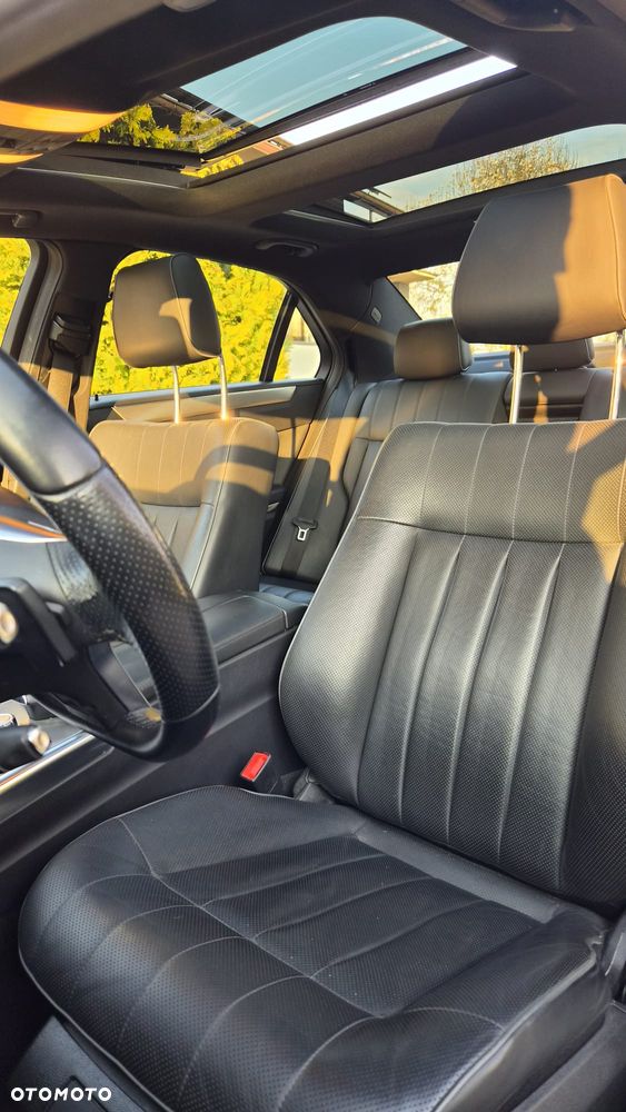 Mercedes-Benz Klasa E 500 4Matic 7G-TRONIC Avantgarde - 18