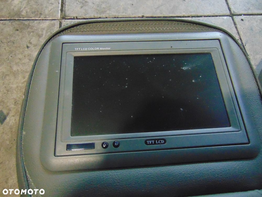 Monitory samochodowe w zagłowki + radio komplet - 2