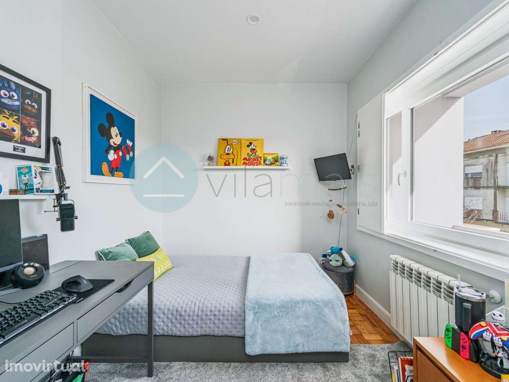 Moradia com 6 quartos - Grande imagem: 3/47