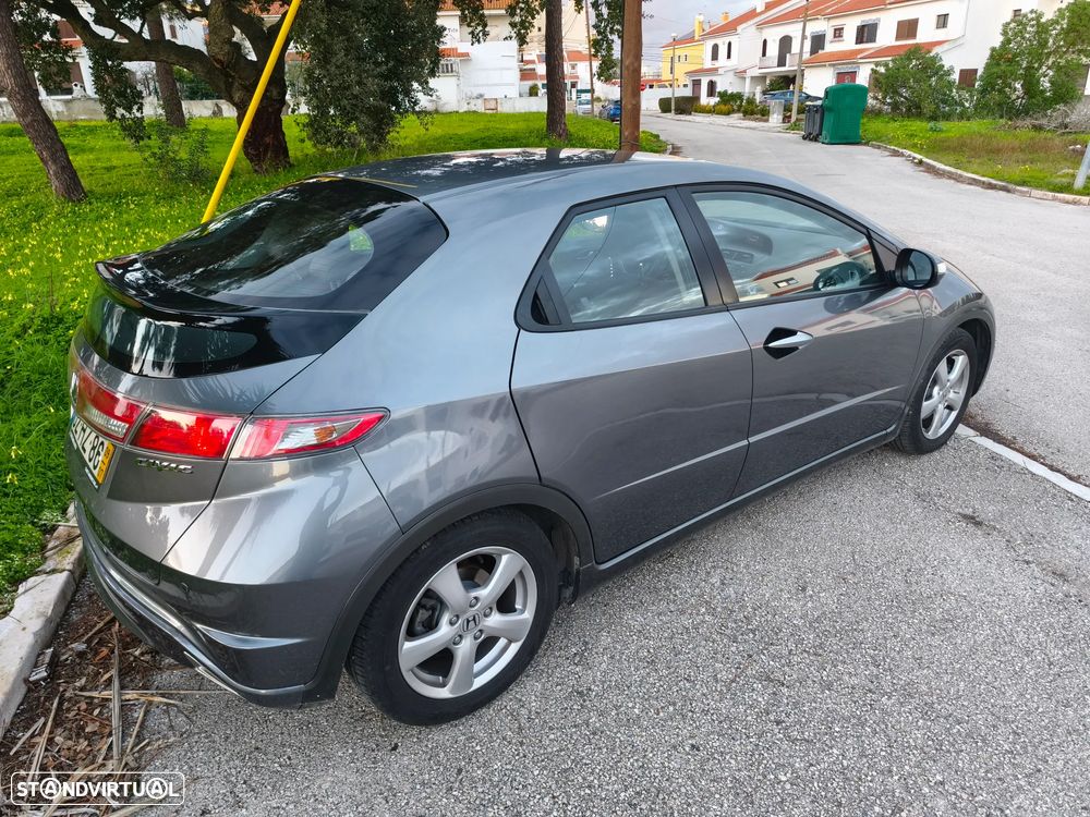 Honda Civic 1.4 i-VTEC Elegance - 4