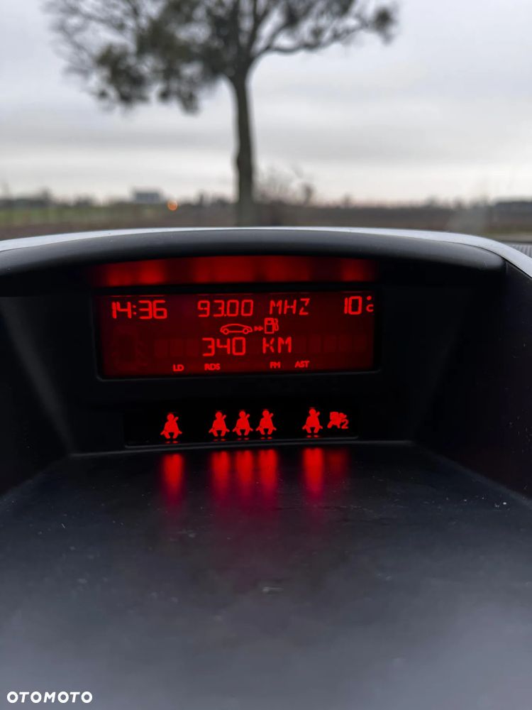 Peugeot 207 1.4 Trendy - 16