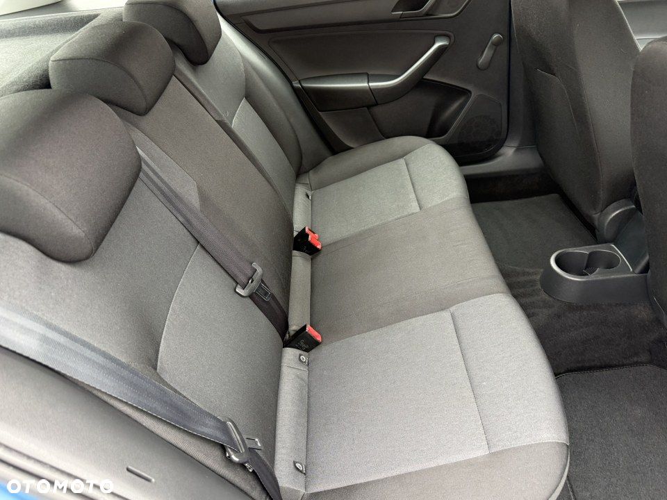 Skoda RAPID 1.2 TSI Drive - 34