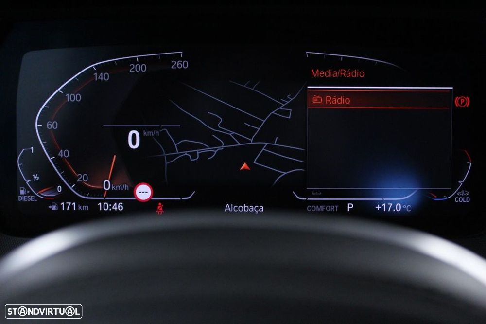BMW 116 d Pack Desportivo M Auto - 26