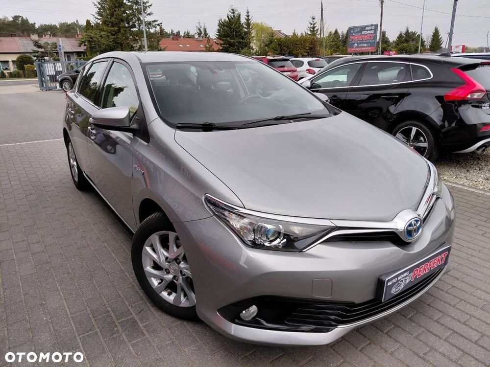 Toyota Auris - 4