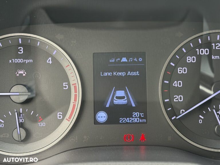 Hyundai Tucson 2.0 CRDI 4WD Advantage - 31