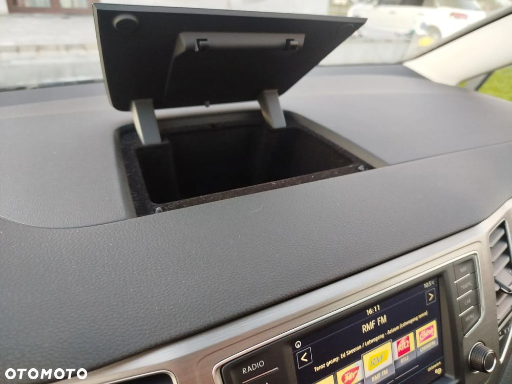 Volkswagen Golf Sportsvan - 36