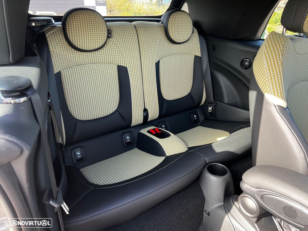 MINI 3 Portas Cooper Premium Classic Auto - 15
