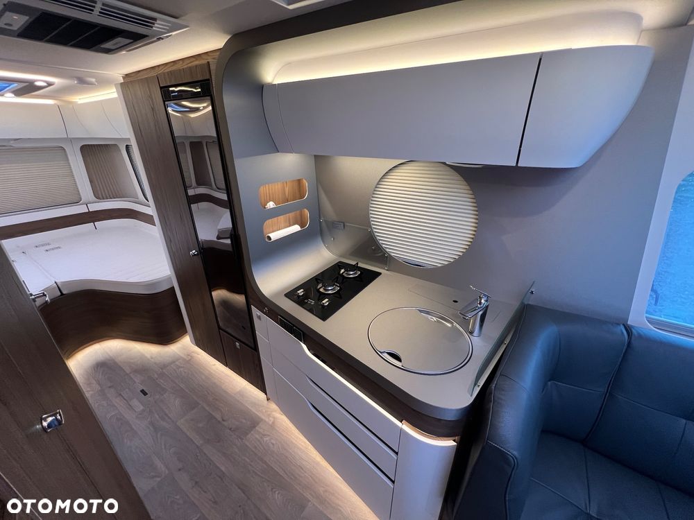 Hymer-Eriba Touring 820 - 5