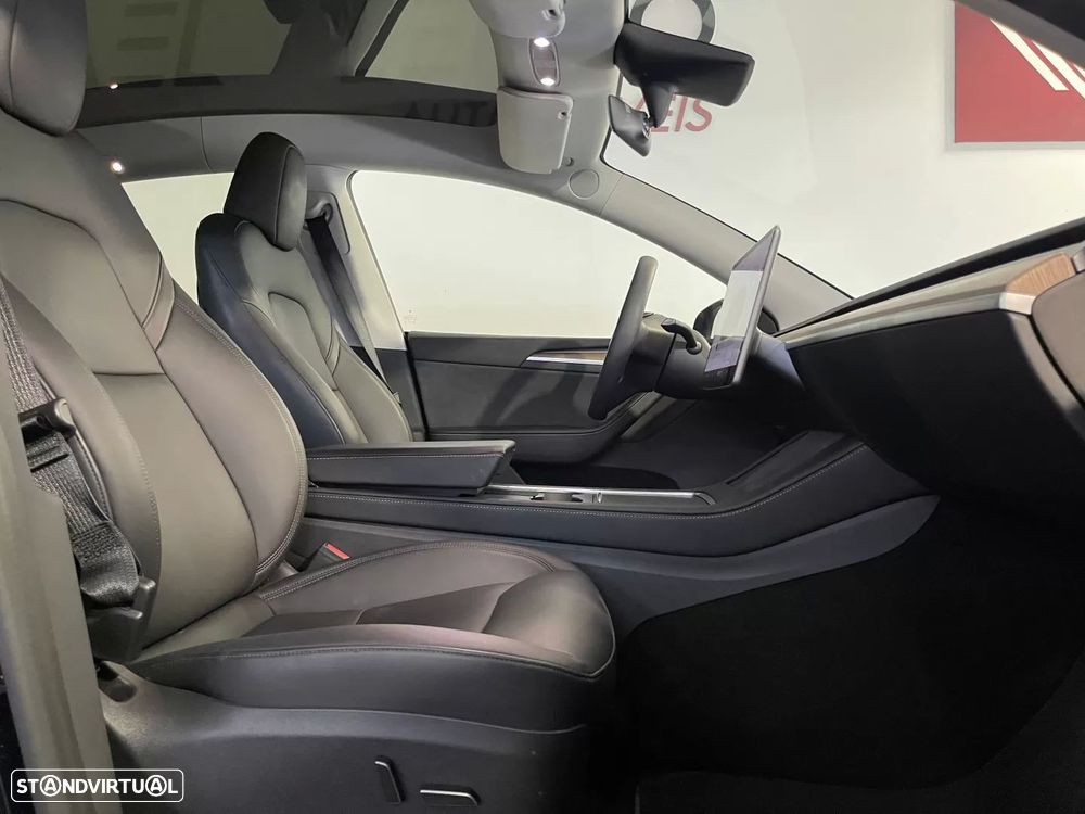 Tesla Model Y Tração Traseira - 18