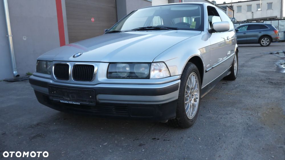 BMW Seria 3 316i - 14